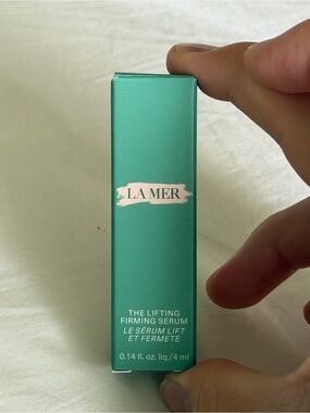 La Mer the lifting firming Serum